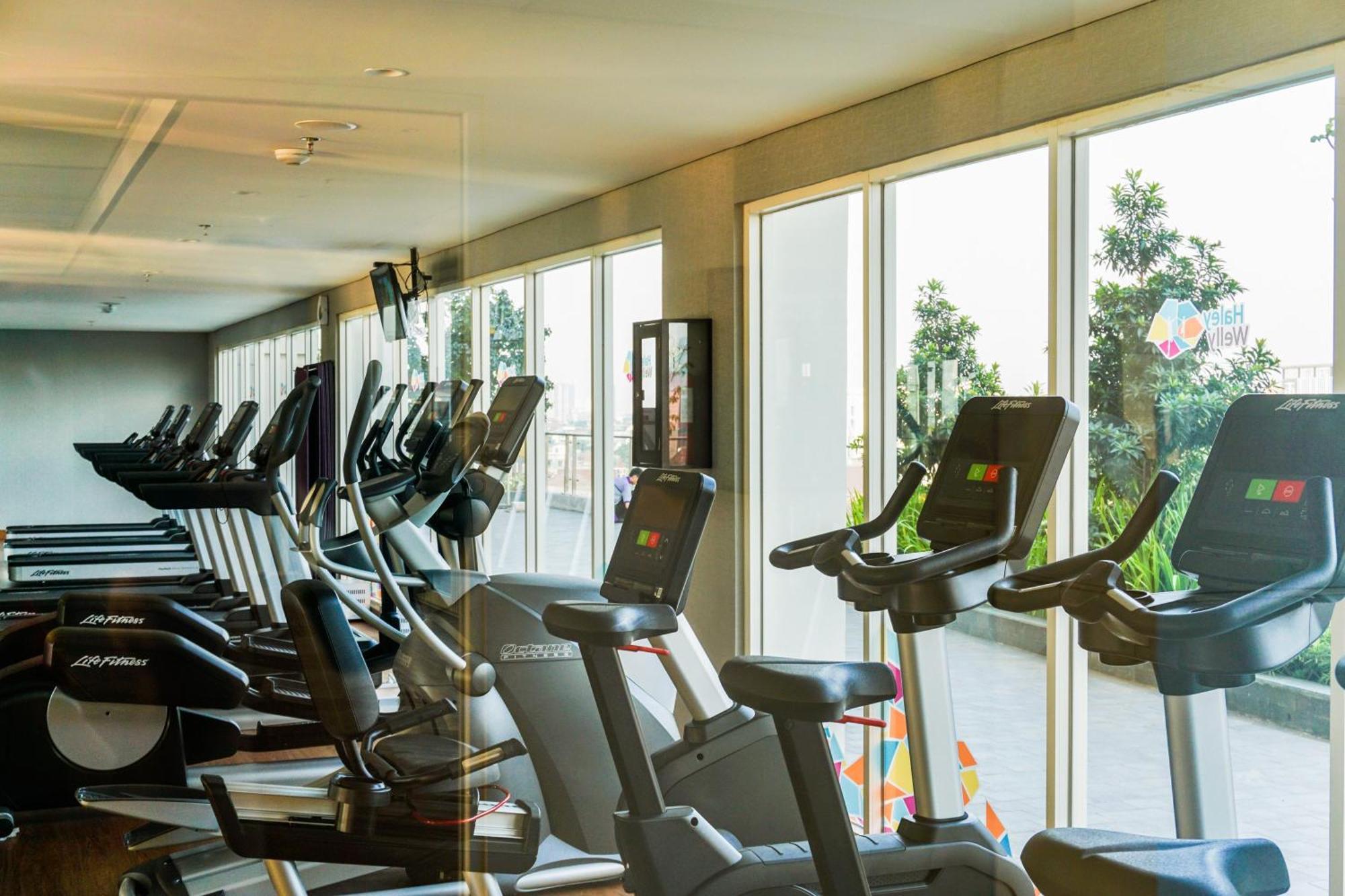 Strategic And Minimalist At Menteng Park By Travelio Jakarta