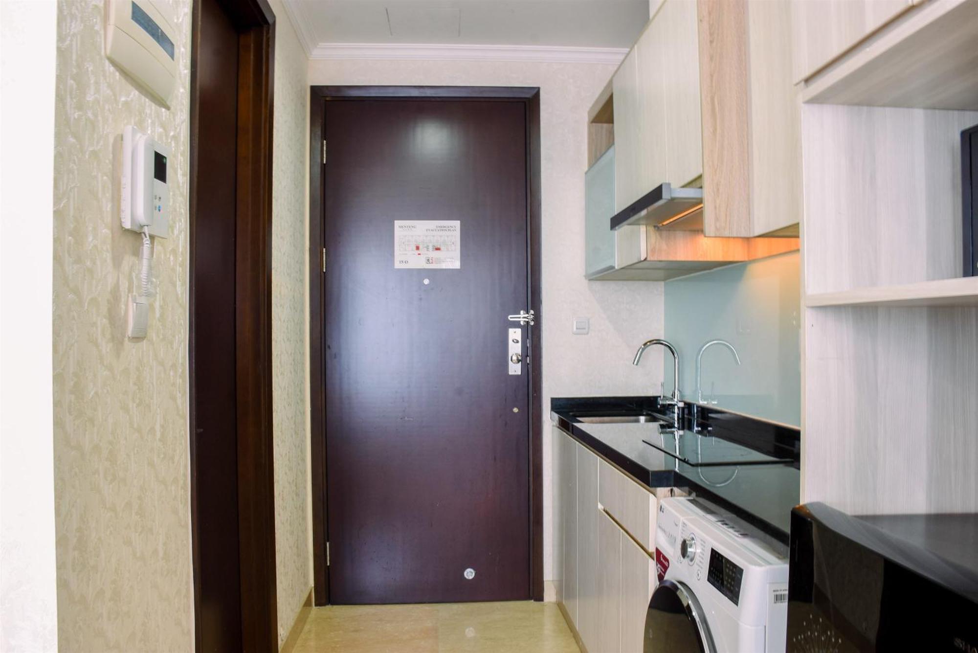 Strategic And Minimalist At Menteng Park By Travelio * Jakarta
