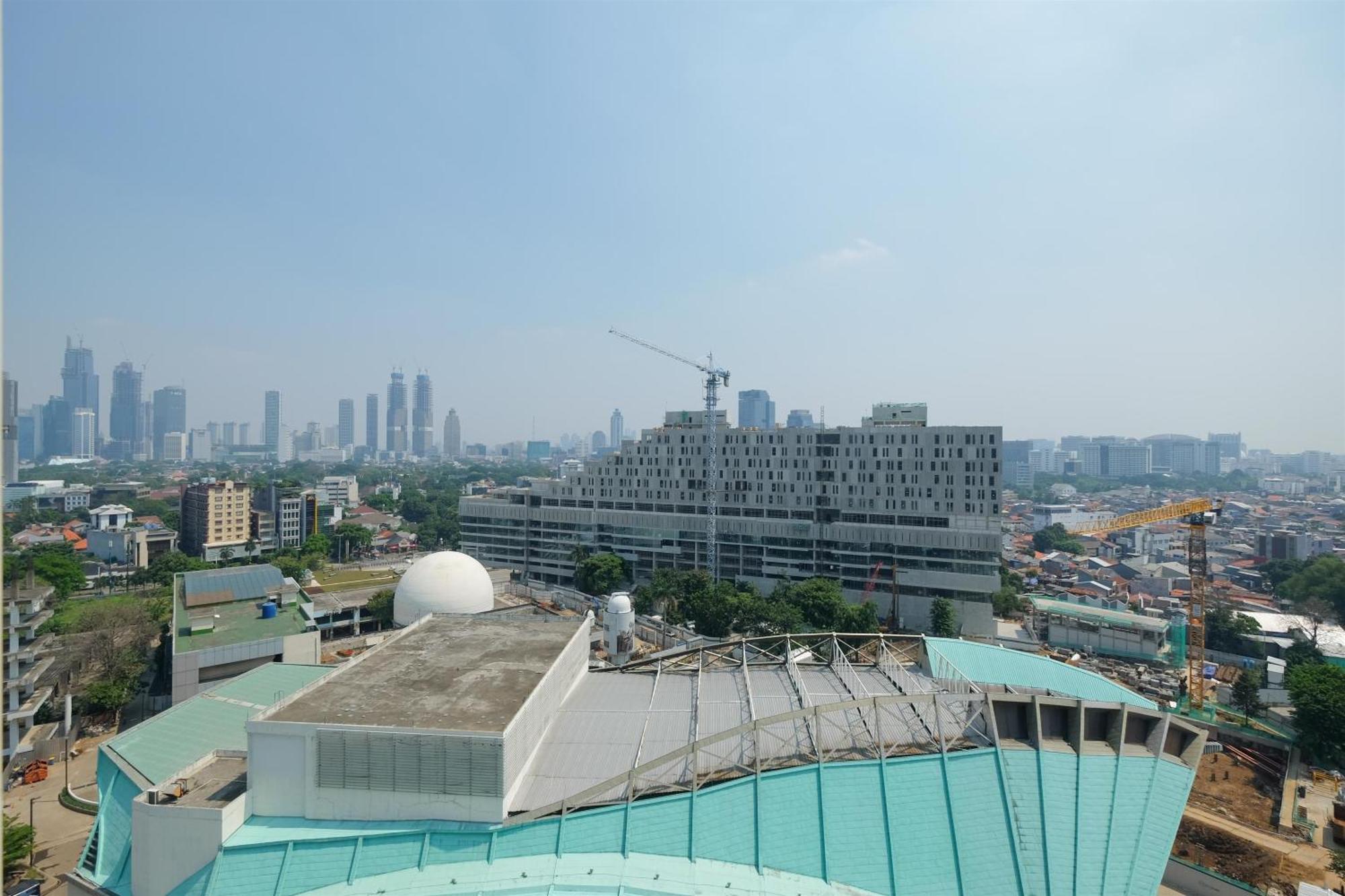 Strategic And Minimalist At Menteng Park By Travelio Apartment