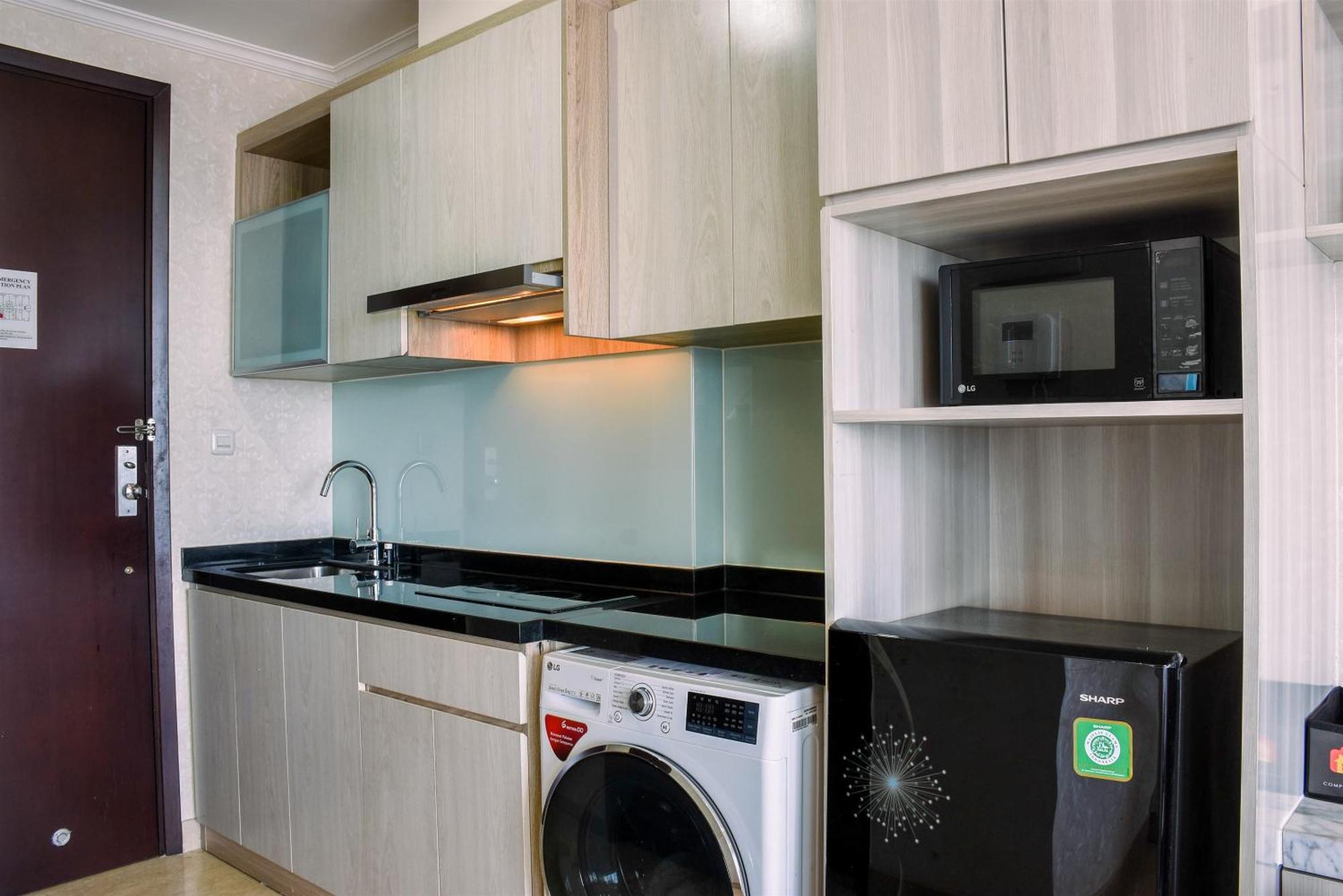Strategic And Minimalist At Menteng Park By Travelio * Jakarta